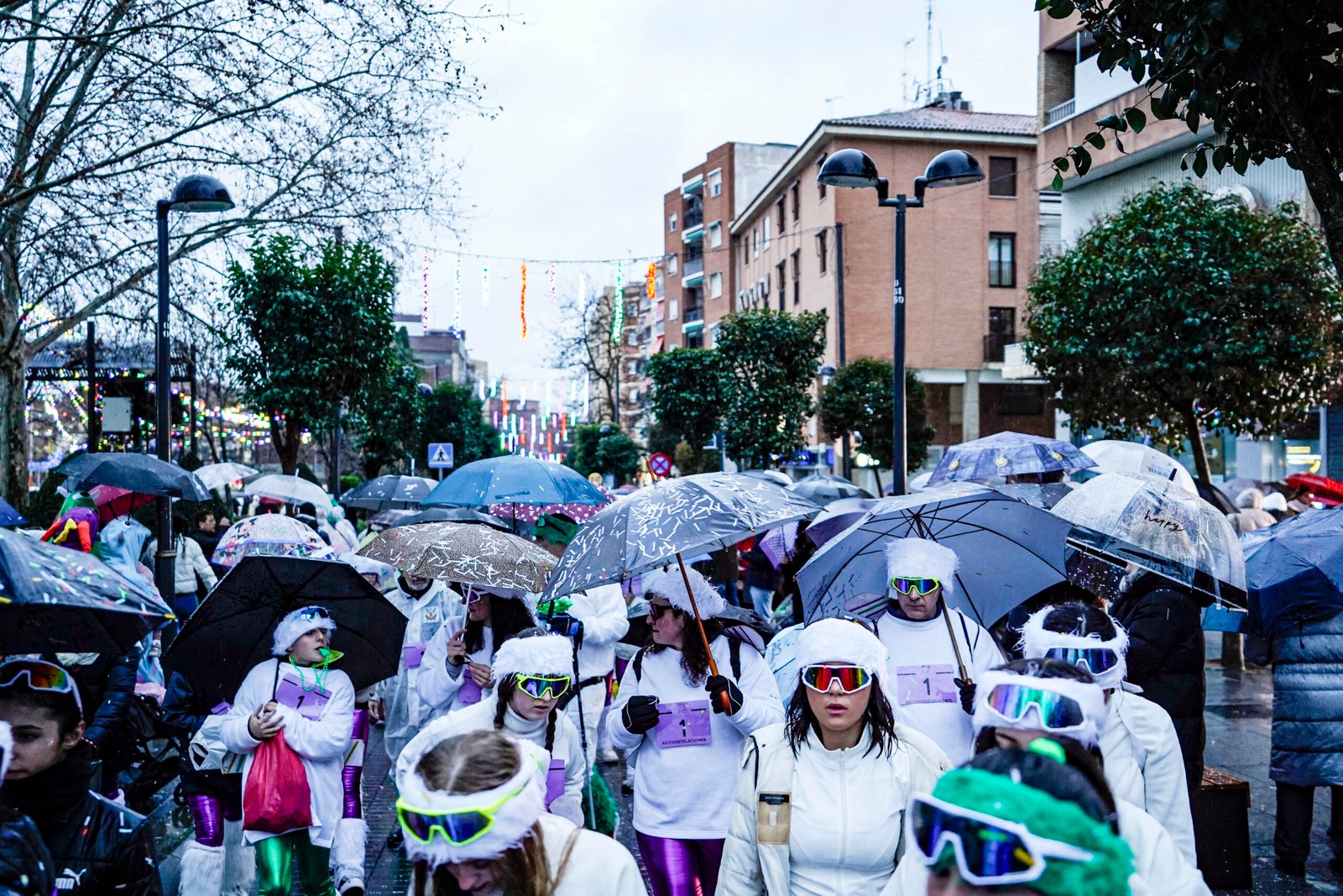 La-lluvia-no-impidio-que-miles-de-mostolenos-disfrutaran-del.jpeg