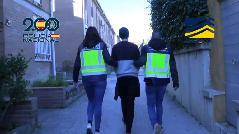 Miembro-de-banda-detenido-en-Mostoles-por-distribuir-imagenes-de.png