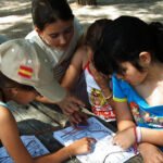 Niñas participantes en una actividad ambiental en Móstoles