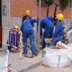 Móstoles controla un incendio y deflagración de gas en la calle Mariblanca 21