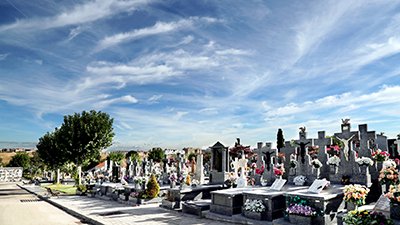 Móstoles refuerza el transporte público para facilitar el acceso al cementerio en Todos los Santos